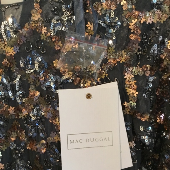 Mac Duggall Beaded Long Sleeve A-Line Gown, Size 8, Gray - Picture 4 of 7